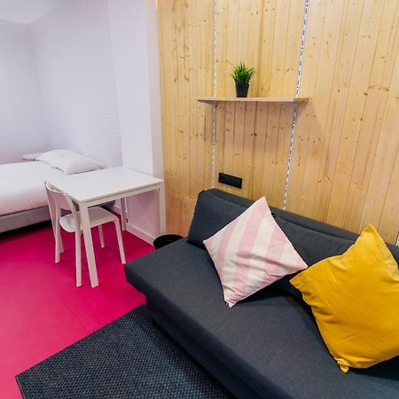 Koala Hostel Mercado อาลิกันเต ภายนอก รูปภาพ