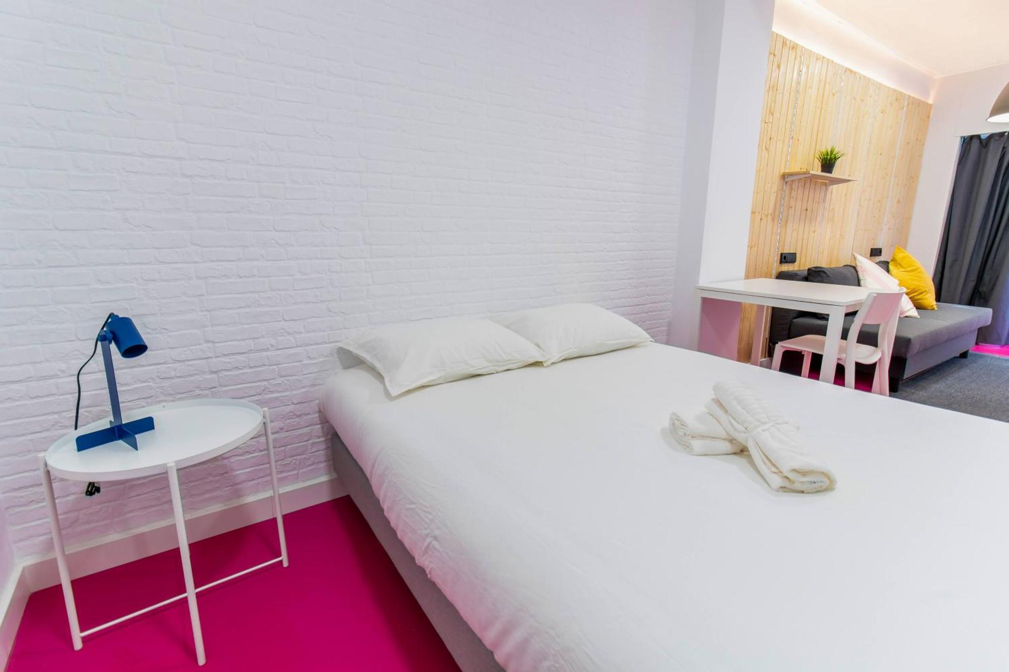 Koala Hostel Mercado อาลิกันเต ภายนอก รูปภาพ